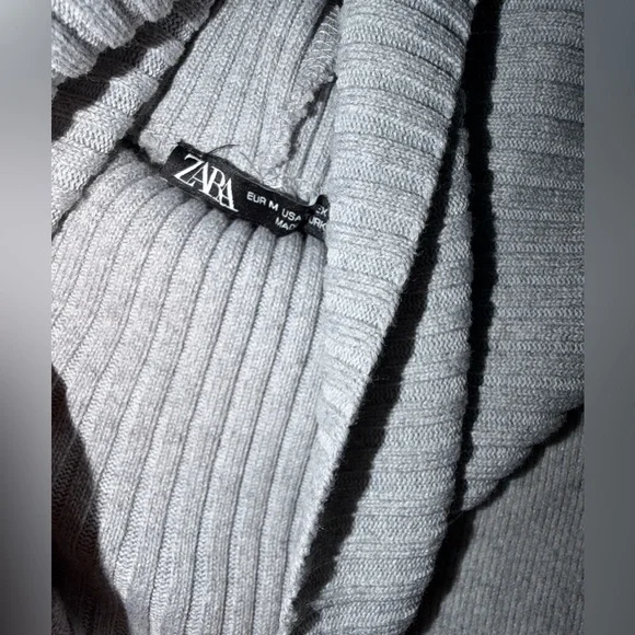 Zara Ribbed Gray top - Picture 2 of 2
